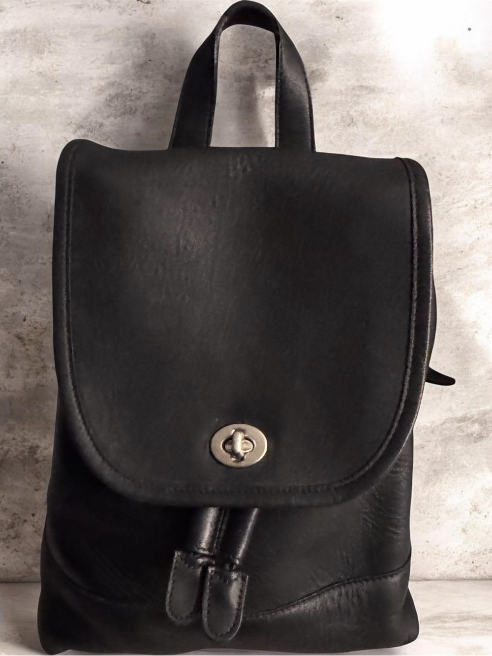 Coach Black Leather Shoulder Bag with Silver Turn-Lock